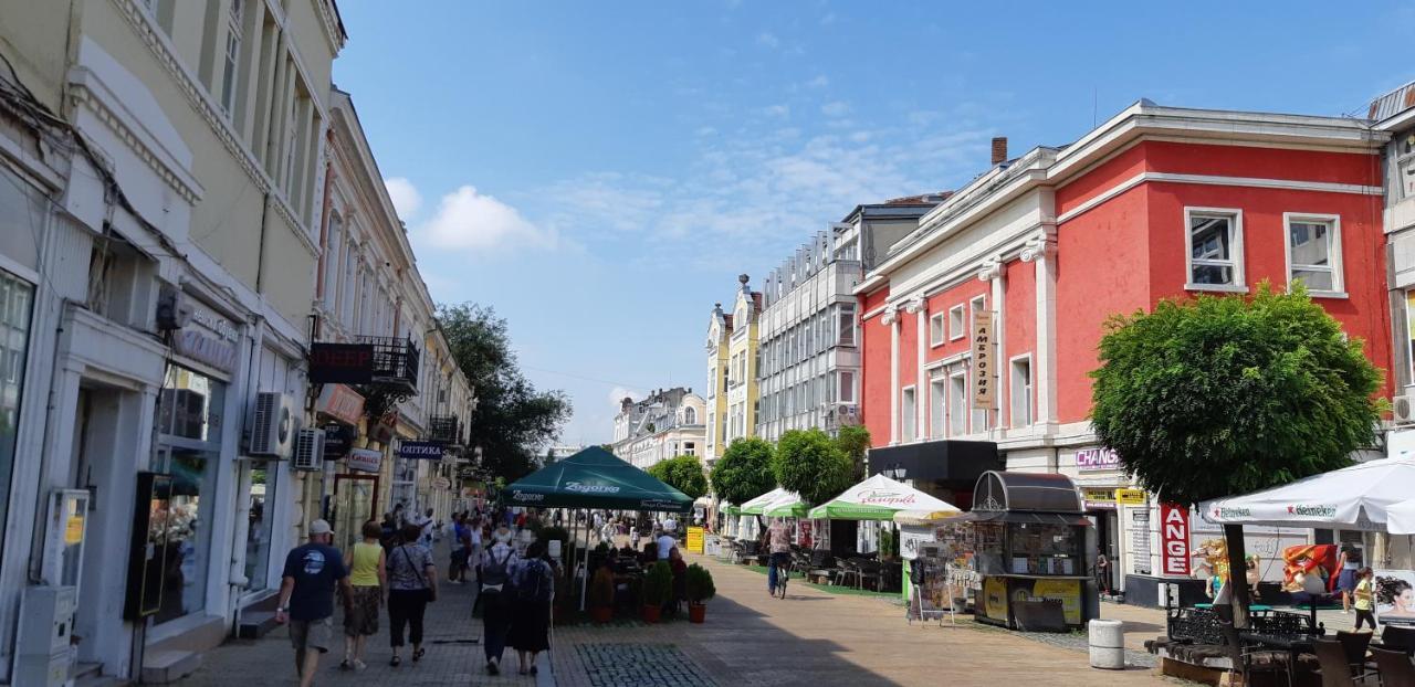 Albert Guest House Русе Екстериор снимка