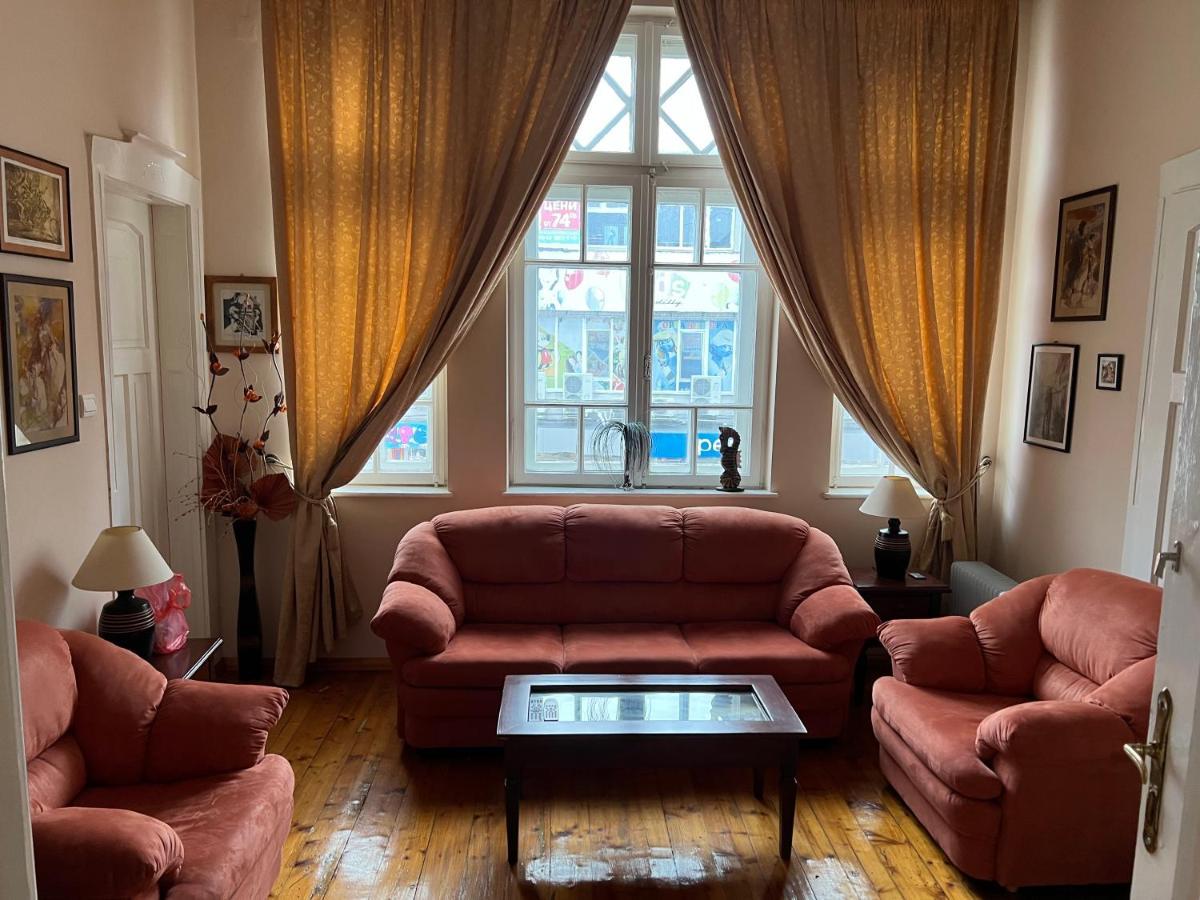 Albert Guest House Русе Екстериор снимка