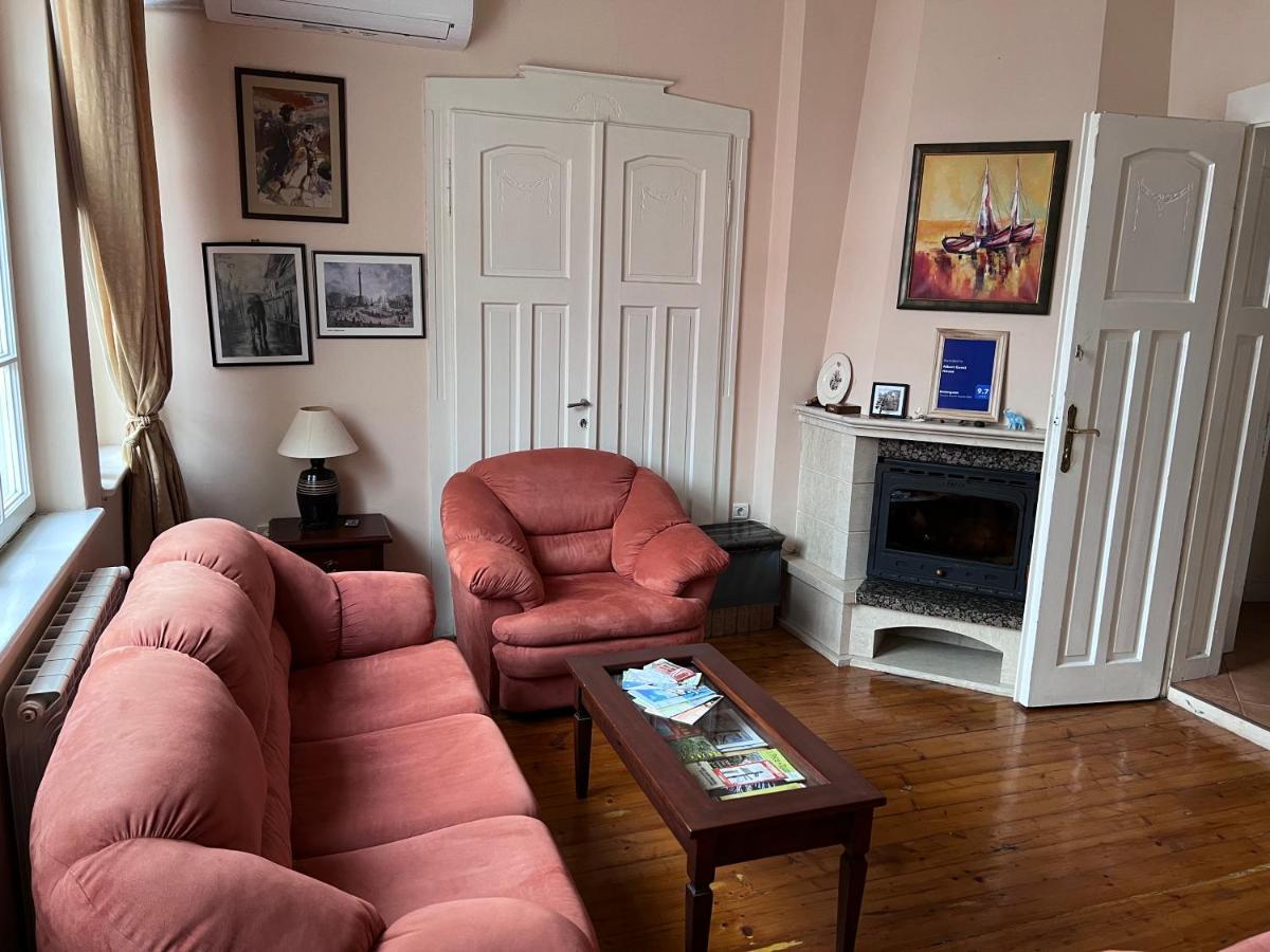 Albert Guest House Русе Екстериор снимка