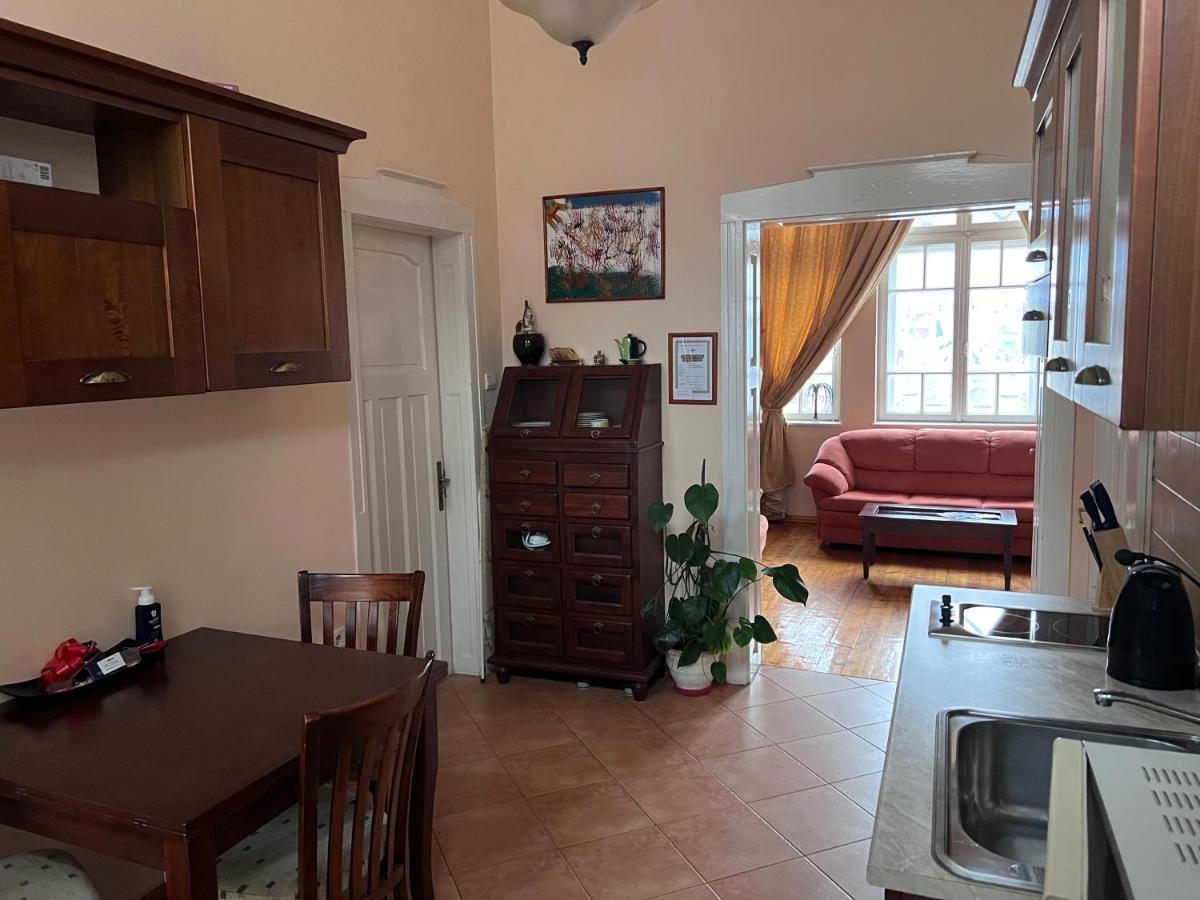 Albert Guest House Русе Екстериор снимка